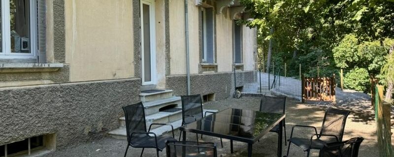 Appartement de la Gentiane à la Villa Belle Fleur jardin 2